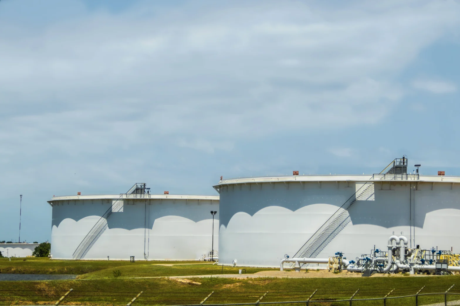 Cushing pipeline tank storage